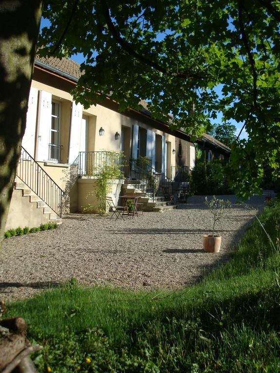 Apartamento Les Communs Du Manoir Écully Exterior foto